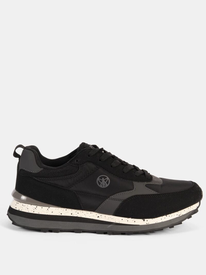 Deportivos BLACK (Pepe Moll)